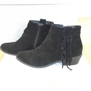 Steve Madden Black Suede Bootie w fringe sz 8